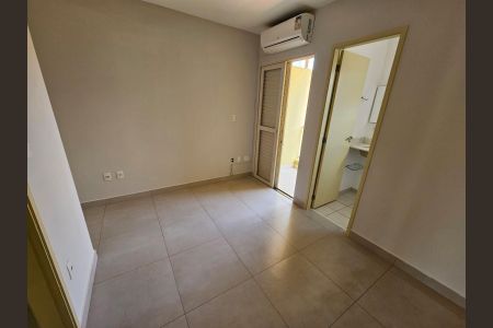 Casa de condomínio para alugar com 110m², 3 quartos e 2 vagasSuíte