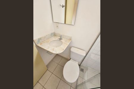 Casa de condomínio para alugar com 110m², 3 quartos e 2 vagasBanheiro da Suíte