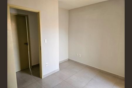 Casa de condomínio para alugar com 110m², 3 quartos e 2 vagasSuíte