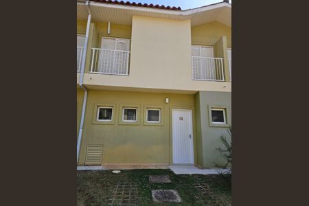 Casa de condomínio para alugar com 110m², 3 quartos e 2 vagasFachada