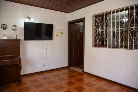 Foto 05 de casa à venda com 3 quartos, 150m² em Jardim Aeroporto, São Paulo