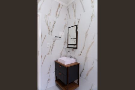 Casa para alugar com 130m², 3 quartos e 2 vagas Casa para alugar com 130m², 3 quartos e 2 vagasBanheiro Social 1