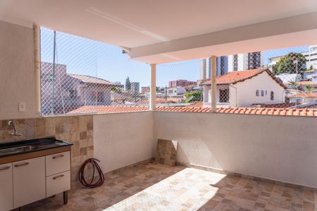 Casa para alugar com 130m², 3 quartos e 2 vagas Casa para alugar com 130m², 3 quartos e 2 vagasÁrea comum - Churrasqueira