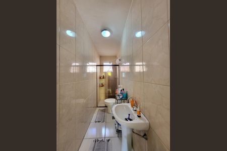 Banheiro Social de casa à venda com 2 quartos, 80m² em Santa Amelia, Belo Horizonte