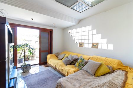 Sala de Estar de casa à venda com 3 quartos, 300m² em Parada Inglesa, São Paulo