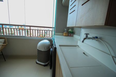 Apartamento à venda com 54m², 2 quartos e 1 vaga Apartamento à venda com 54m², 2 quartos e 1 vagaÁrea de Serviço