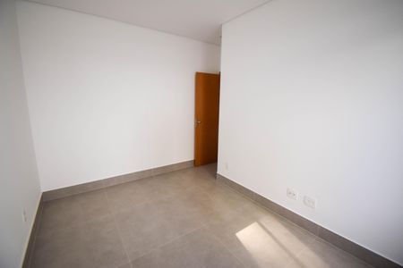 Casa de condomínio para alugar com 61m², 2 quartos e sem vaga Casa de condomínio para alugar com 61m², 2 quartos e sem vagaQuarto 2
