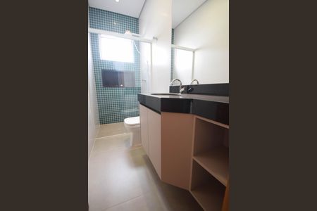 Casa de condomínio para alugar com 61m², 2 quartos e sem vaga Casa de condomínio para alugar com 61m², 2 quartos e sem vagaBanheiro