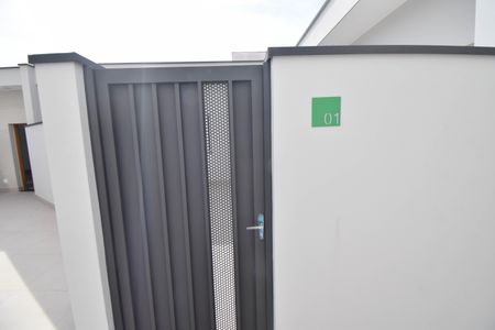 Casa de condomínio para alugar com 61m², 2 quartos e sem vaga Casa de condomínio para alugar com 61m², 2 quartos e sem vagaEntrada