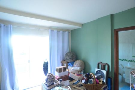 Casa de condomínio à venda com 480m², 4 quartos e 3 vagas Casa de condomínio à venda com 480m², 4 quartos e 3 vagasSuíte 2