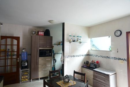 Casa de condomínio à venda com 480m², 4 quartos e 3 vagas Casa de condomínio à venda com 480m², 4 quartos e 3 vagasCozinha 1