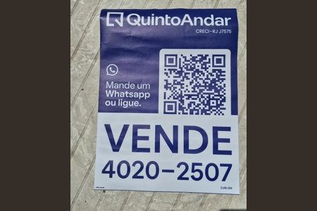 Casa de condomínio à venda com 480m², 4 quartos e 3 vagas Casa de condomínio à venda com 480m², 4 quartos e 3 vagasPlaca