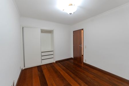 Apartamento à venda com 105m², 3 quartos e 1 vagaQuarto 2