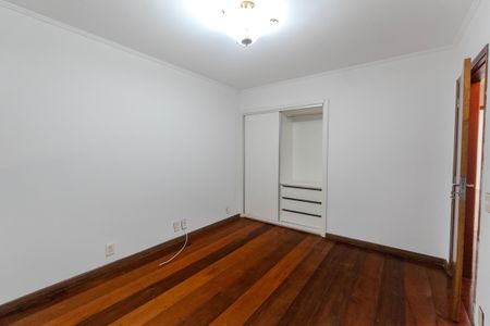 Apartamento à venda com 105m², 3 quartos e 1 vagaQuarto 2