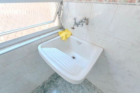 Apartamento à venda com 105m², 3 quartos e 1 vagaÁrea de Serviço