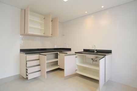 Casa de condomínio para alugar com 59m², 2 quartos e sem vagaSala/Cozinha