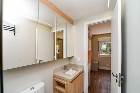 Apartamento à venda com 82m², 3 quartos e 2 vagas Apartamento à venda com 82m², 3 quartos e 2 vagasBanheiro da Suíte