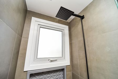 Apartamento à venda com 82m², 3 quartos e 2 vagas Apartamento à venda com 82m², 3 quartos e 2 vagasBanheiro da Suíte