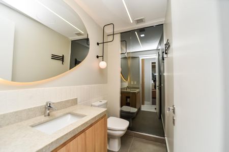 Apartamento à venda com 82m², 3 quartos e 2 vagas Apartamento à venda com 82m², 3 quartos e 2 vagasBanheiro Social