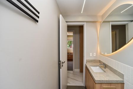 Apartamento à venda com 82m², 3 quartos e 2 vagas Apartamento à venda com 82m², 3 quartos e 2 vagasBanheiro Social