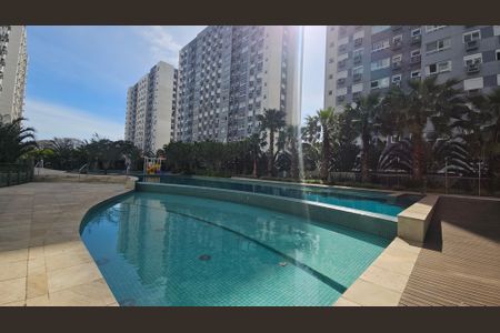 Apartamento à venda com 82m², 3 quartos e 2 vagas Apartamento à venda com 82m², 3 quartos e 2 vagasÁrea comum - Piscina