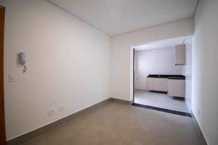 Sala de casa de condomínio para alugar com 2 quartos, 60m² em Vila Gomes Cardim, São Paulo