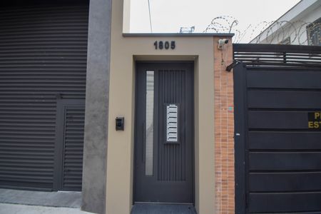 Casa de condomínio para alugar com 60m², 2 quartos e sem vaga Casa de condomínio para alugar com 60m², 2 quartos e sem vagaFachada