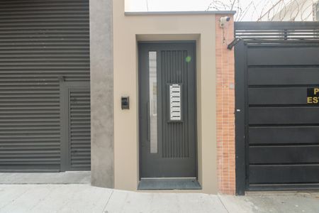 Casa de condomínio para alugar com 65m², 2 quartos e sem vaga Casa de condomínio para alugar com 65m², 2 quartos e sem vagaFachada