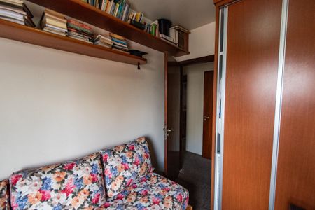 Apartamento à venda com 180m², 4 quartos e 2 vagas Apartamento à venda com 180m², 4 quartos e 2 vagasQuarto 1