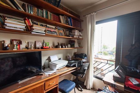 Apartamento à venda com 180m², 4 quartos e 2 vagas Apartamento à venda com 180m², 4 quartos e 2 vagasQuarto 1