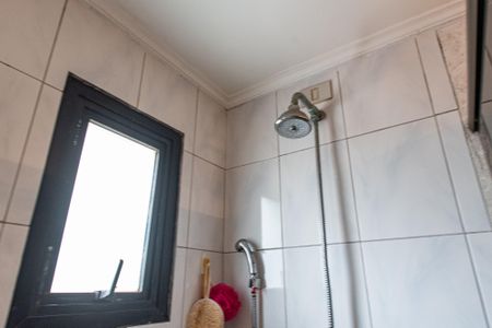 Apartamento à venda com 180m², 4 quartos e 2 vagas Apartamento à venda com 180m², 4 quartos e 2 vagasBanheiro da suíte 2