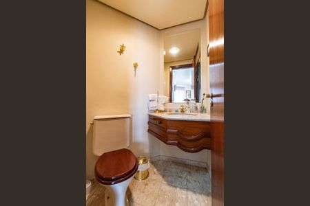 Apartamento à venda com 180m², 4 quartos e 2 vagas Apartamento à venda com 180m², 4 quartos e 2 vagasLavabo