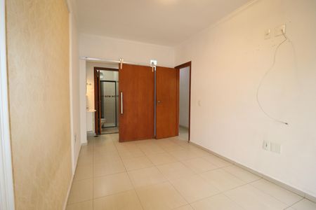 Casa à venda com 152m², 4 quartos e 2 vagasSuíte 