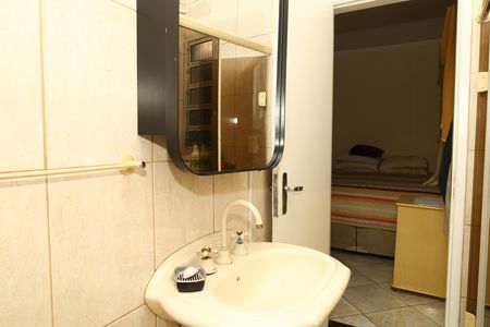 Casa à venda com 300m², 4 quartos e 3 vagasBanheiro da Suíte