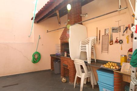 Casa à venda com 300m², 4 quartos e 3 vagasÁrea Externa
