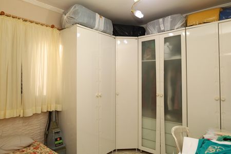 Casa à venda com 300m², 4 quartos e 3 vagasSuíte 2