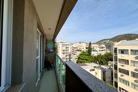 Apartamento à venda com 184m², 3 quartos e 2 vagas Apartamento à venda com 184m², 3 quartos e 2 vagasVaranda