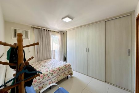Apartamento à venda com 184m², 3 quartos e 2 vagas Apartamento à venda com 184m², 3 quartos e 2 vagasSuíte1