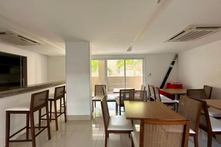 Apartamento à venda com 184m², 3 quartos e 2 vagas Apartamento à venda com 184m², 3 quartos e 2 vagasÁrea comum