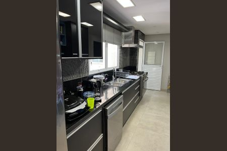 Apartamento à venda com 180m², 3 quartos e 3 vagasCozinha