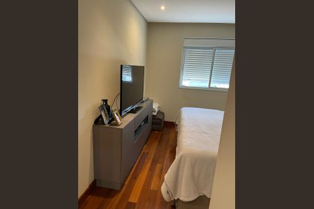 Apartamento à venda com 180m², 3 quartos e 3 vagasSuíte 2