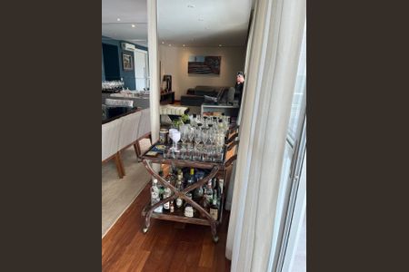 Apartamento à venda com 180m², 3 quartos e 3 vagasSala