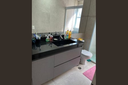 Apartamento à venda com 180m², 3 quartos e 3 vagasBanheiro da Suíte 3
