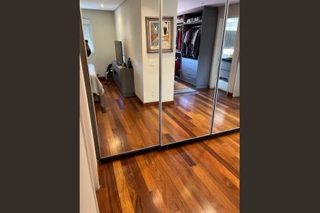 Apartamento à venda com 180m², 3 quartos e 3 vagasSuíte 2