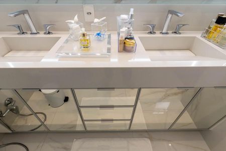 Apartamento à venda com 162m², 3 quartos e 4 vagasBanheiro da Suíte