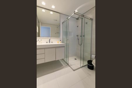 Apartamento à venda com 162m², 3 quartos e 4 vagasBanheiro 2