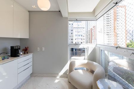 Apartamento à venda com 162m², 3 quartos e 4 vagasSala