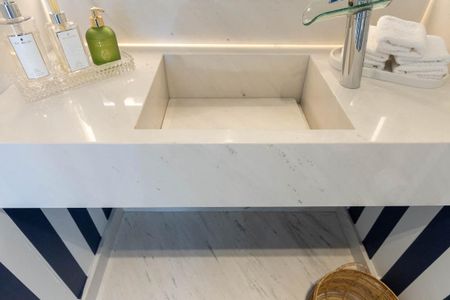 Apartamento à venda com 162m², 3 quartos e 4 vagasLavabo