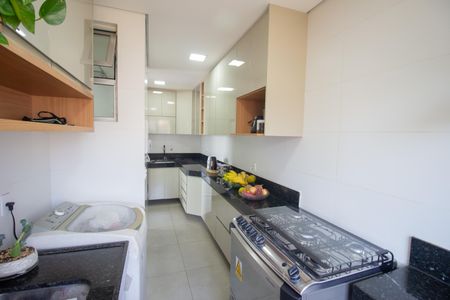 Apartamento à venda com 65m², 2 quartos e 2 vagasCozinha e Área de Serviço