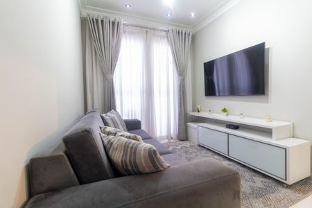 Sala de apartamento à venda com 3 quartos, 57m² em Vila Talarico, São Paulo